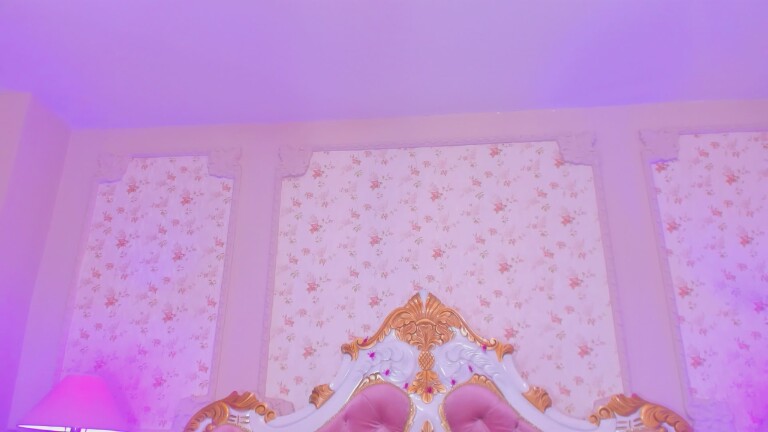 JuneEvanss's Streamate show and profile