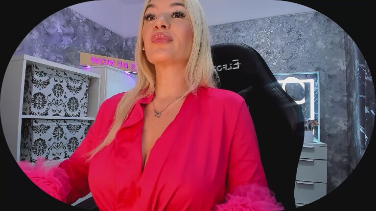 BE_WOW's Streamate show and profile