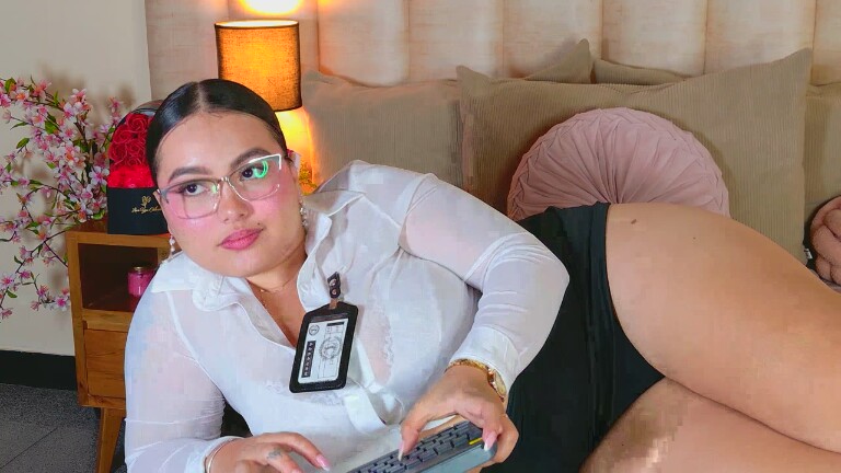 Evelin_Lombardi's Streamate show and profile