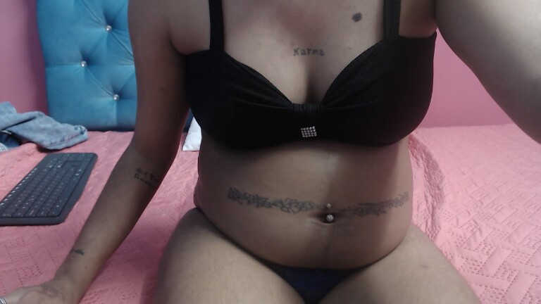 kylie_pretty's Streamate show and profile