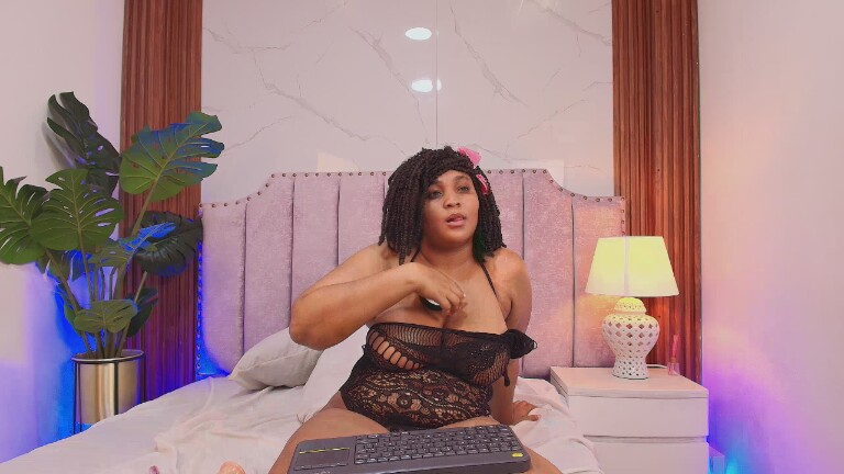 juliette_606's Streamate show and profile