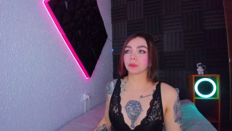 KendallSummer's Streamate show and profile