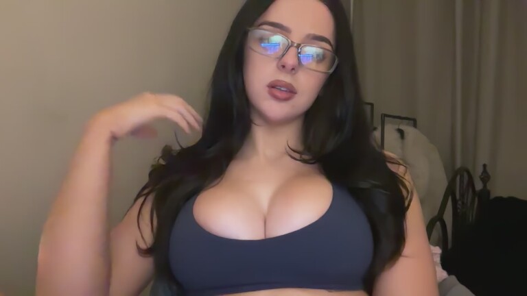 SweetScarletteUK's Streamate show and profile