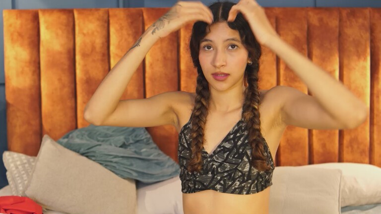 LolaaDream's Streamate show and profile