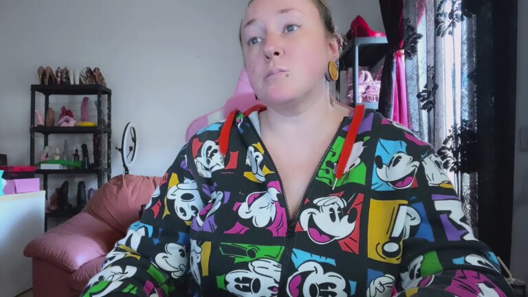 GoddessKisica's Streamate show and profile