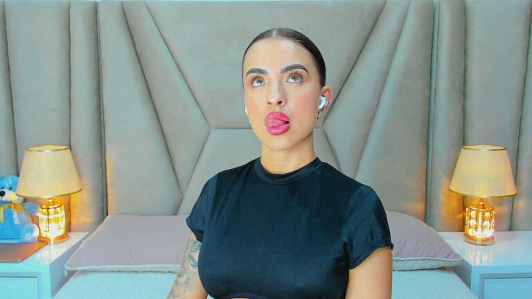 AmbarSimson's Streamate show and profile