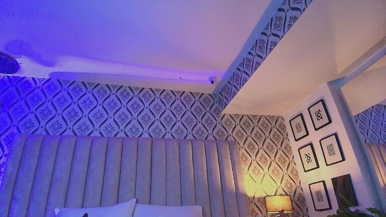 Emma_Lunny's Streamate show and profile