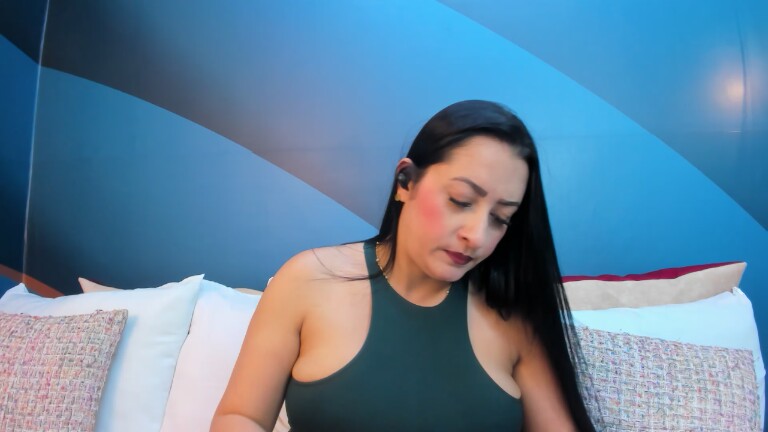 KameliaDuran's Streamate show and profile