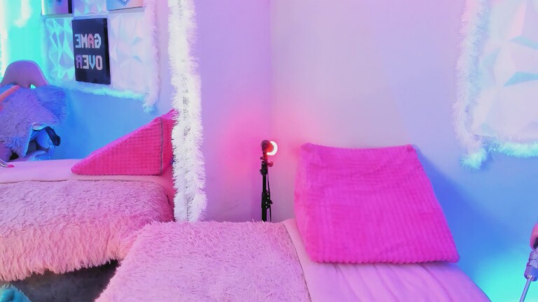 LindaWatsonz's Streamate show and profile