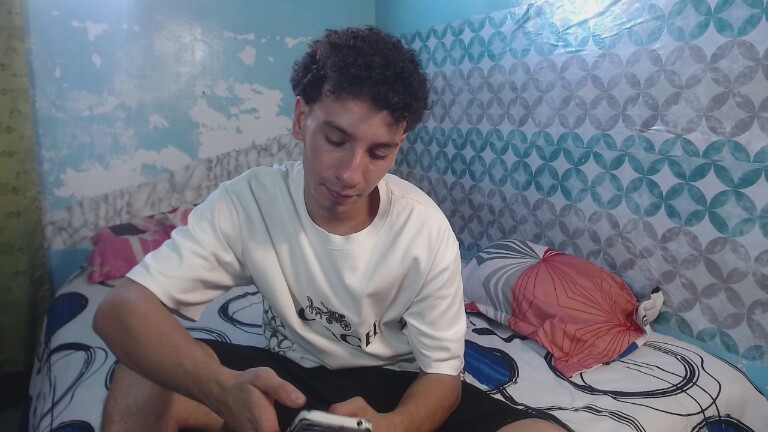 Aisha_Fun's Streamate show and profile