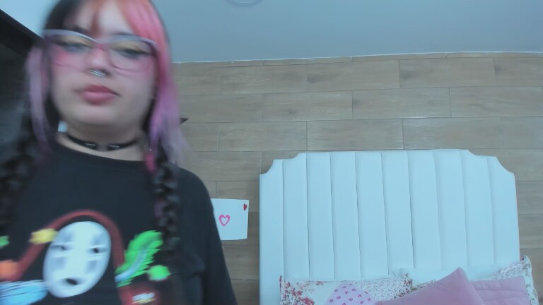 MaddieWaves's Streamate show and profile