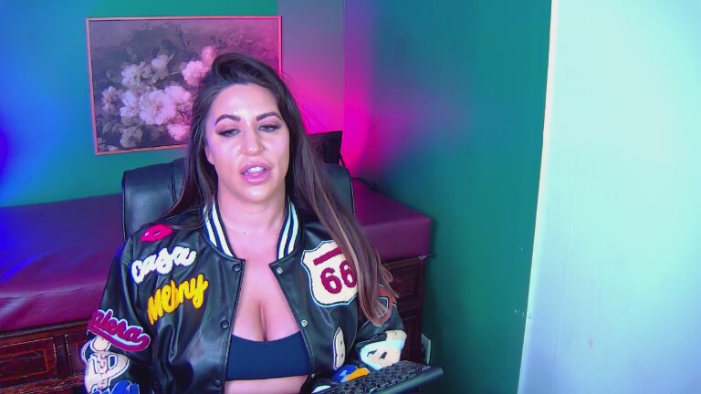 SureyyaBabestation's Streamate show and profile