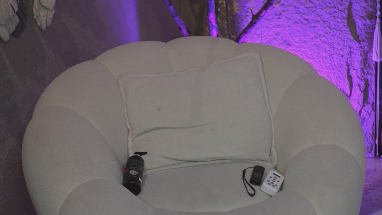 Miawiithe's Streamate show and profile