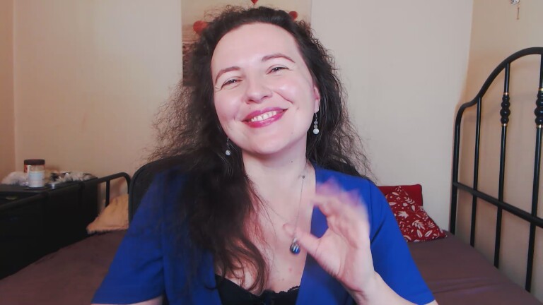 KARLEENx's Streamate show and profile