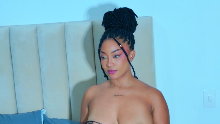 MariamLowel's Streamate show and profile