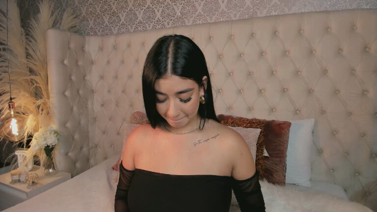 Dannah_Gomez's Streamate show and profile