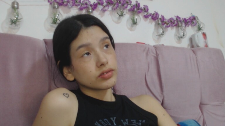 ZakuraPrincess's Streamate show and profile