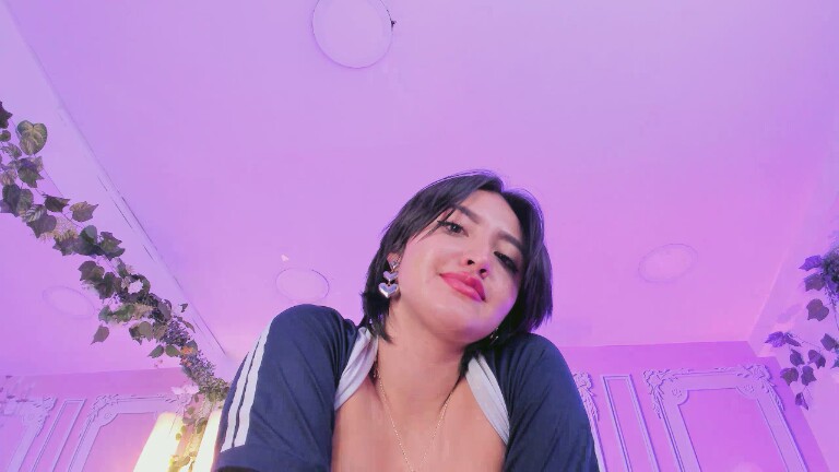 NaraSuarez's Streamate show and profile