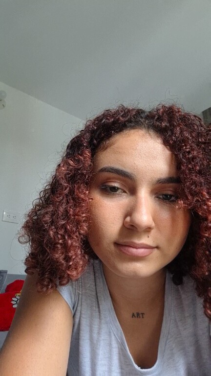 HollyJhonson's Streamate show and profile