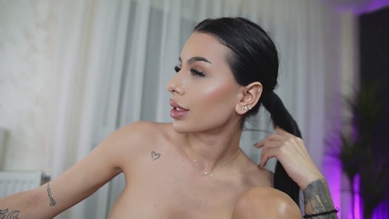 SpicyMaple's Streamate show and profile