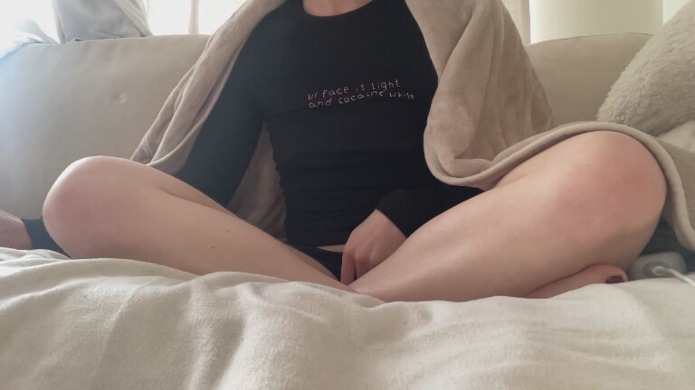 18yearoldnewbie's Streamate show and profile