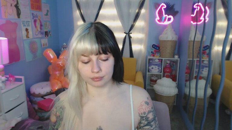 Angelina_Glass's Streamate show and profile