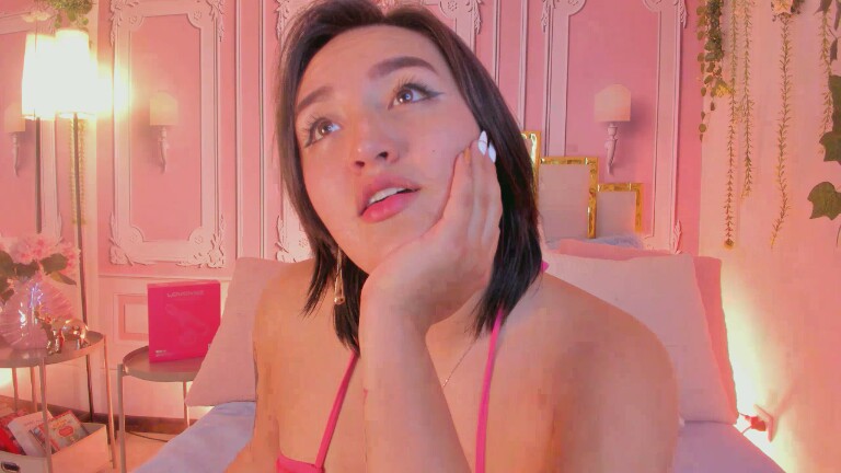 NaraSuarez's Streamate show and profile