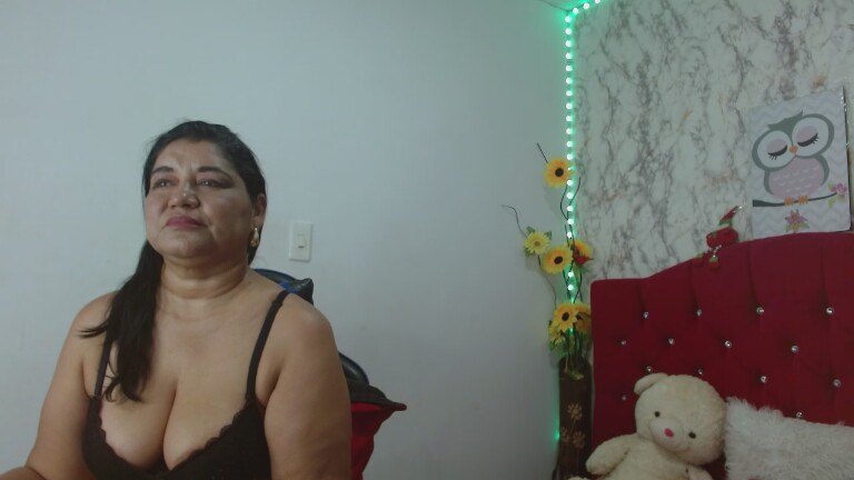 Danna_LaNegra22's Streamate show and profile