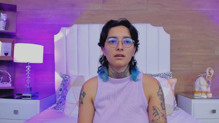 AmyRavens's Streamate show and profile