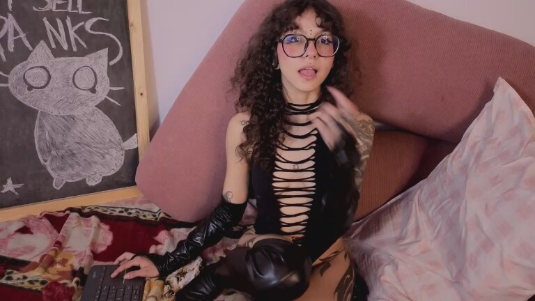 Gaia33's Streamate show and profile