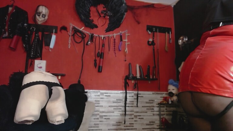 MiiranddaQueen's Streamate show and profile