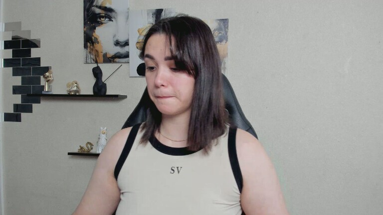 GlamNova's Streamate show and profile