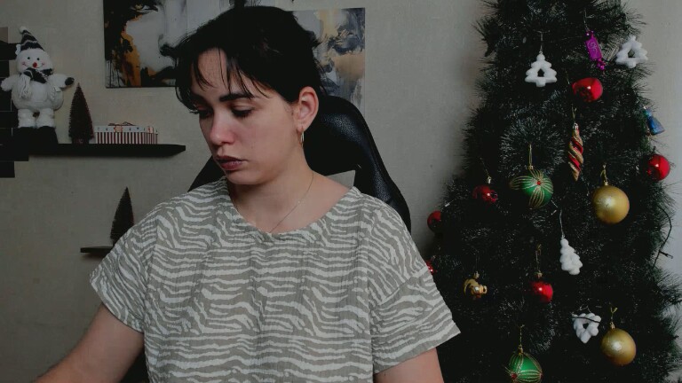 GlamNova's Streamate show and profile