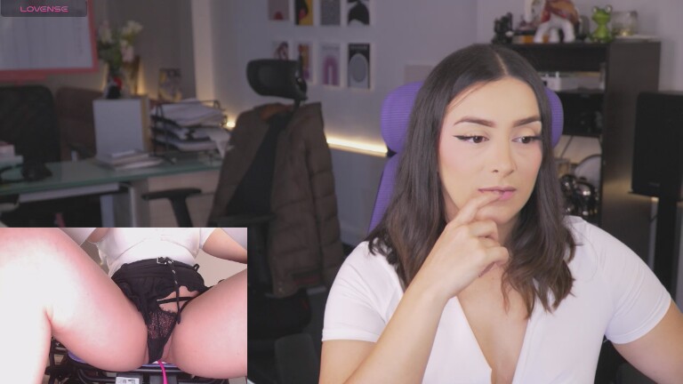 KimbeerlyClars's Streamate show and profile