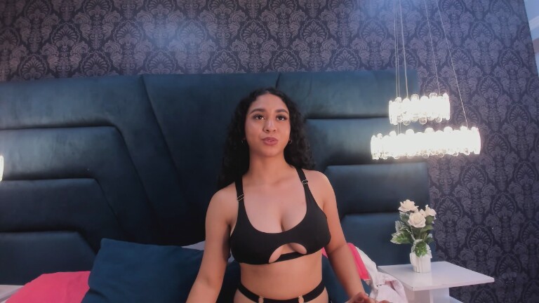 ScarlettFlever's Streamate show and profile