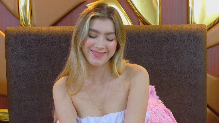 LauraFord's Streamate show and profile