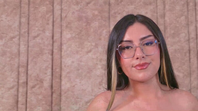 IsaRose's Streamate show and profile