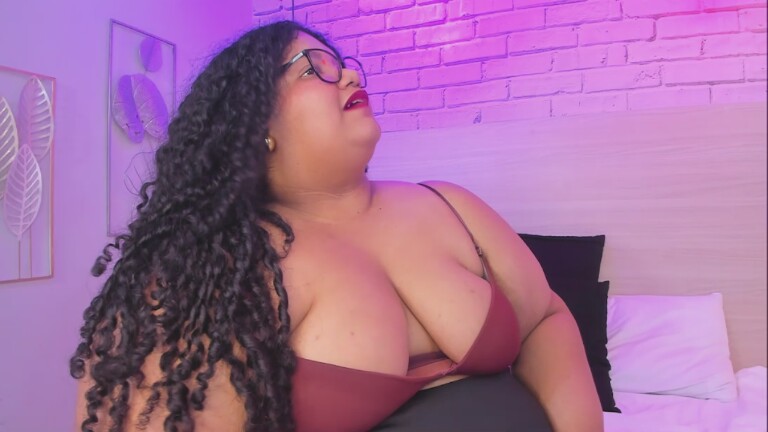 MileyCollinss's Streamate show and profile