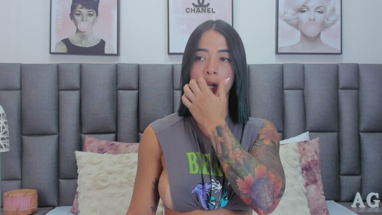 AmberrGreey's Streamate show and profile