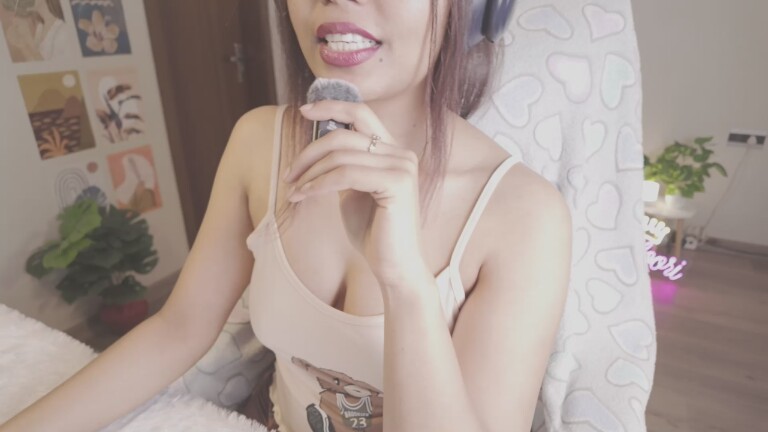 NaughtyNoori's Streamate show and profile