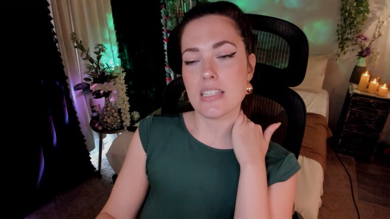 SophiaWren's Streamate show and profile