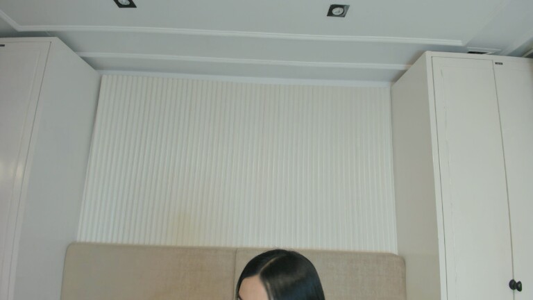 ValeriaYoung's Streamate show and profile