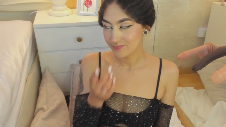 EllaEvanz's Streamate show and profile