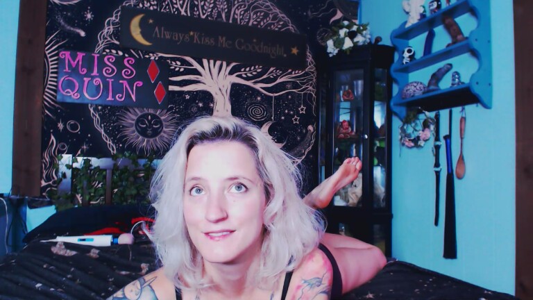 MissQuinCam's Streamate show and profile