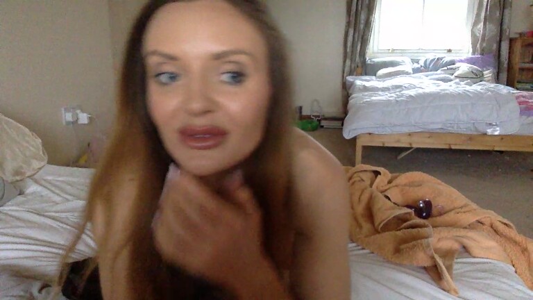 Dolly_Rose_UK's Streamate show and profile