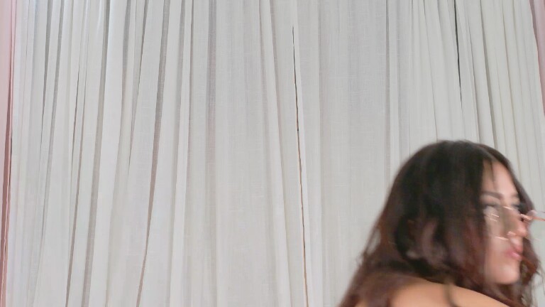 LiaBoston's Streamate show and profile