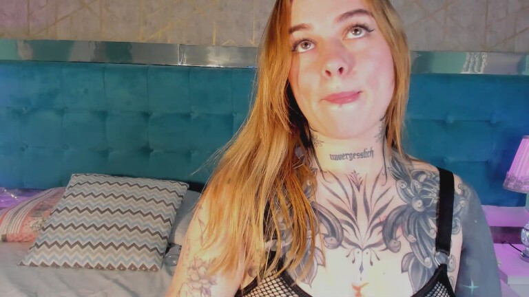 IzzChell's Streamate show and profile