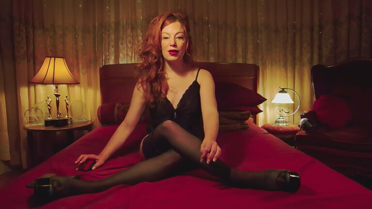 LittleRedBunny's Streamate show and profile