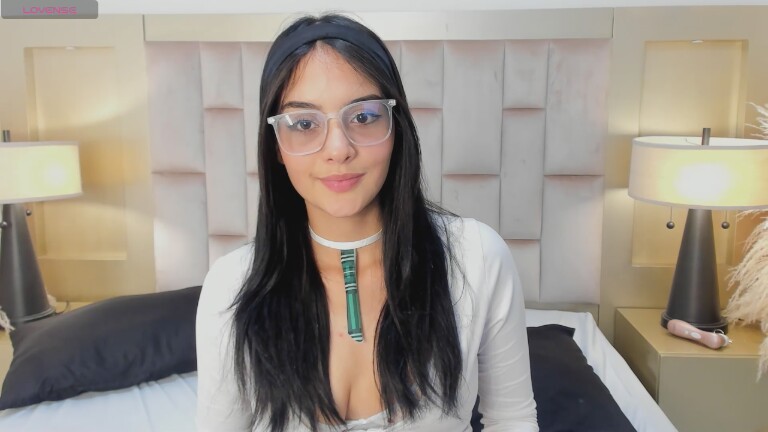 Amelia_Hills's Streamate show and profile