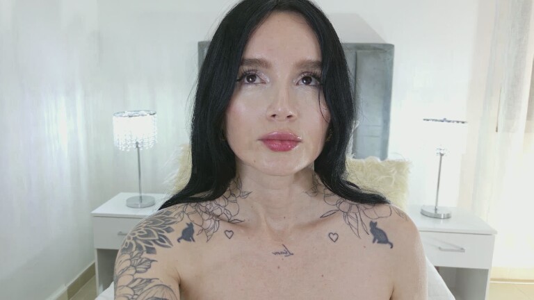 Sweetssinn's Streamate show and profile